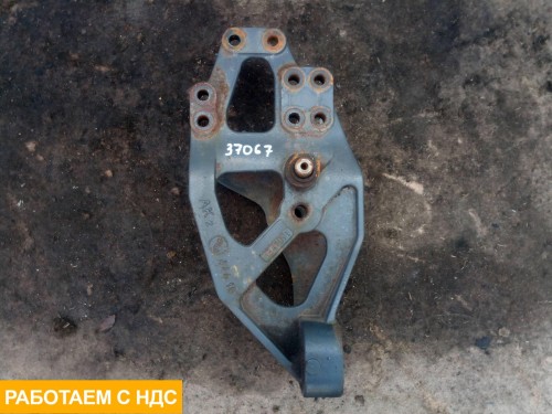 Кронштейн крепления передней рессоры правый