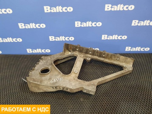 Кронштейн ящика АКБ